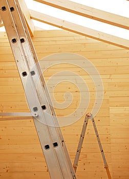 Ladders in Incomplete House