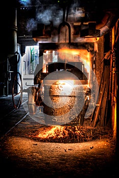 Ladle of molten steel