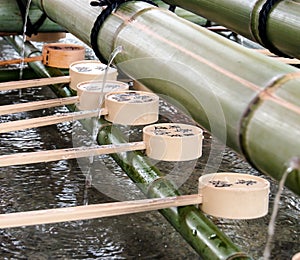 Ladles for purification with bamboo fountain