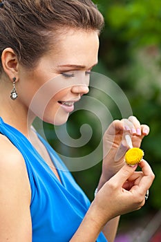 Lady with camomile