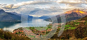 Lago di Como (Lake Como) high definition panorama from Peglio