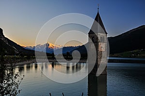 Lago di Resia (Reschensee) with sunken church - Reschensee, Italy