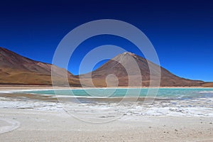 Laguna verde, green lagoon in Bolivia