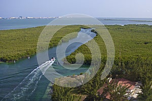 Lagune Quintana Roo in Cancun, Mexico