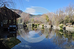 The lake Coffee shopï¼ŒErhai Lake in Yunnan, China fishing boat peopleï¼Œand Residential lake