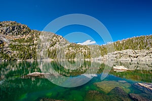 Lake Haiyaha, Rocky Mountains, Colorado, USA.