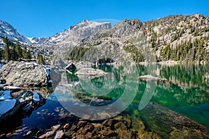 Lake Haiyaha, Rocky Mountains, Colorado, USA.