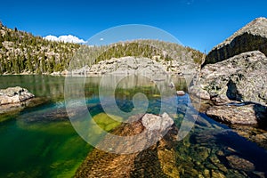 Lake Haiyaha, Rocky Mountains, Colorado, USA.