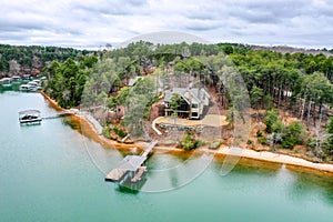 Lake houses on Lake Hartwell South Carolina