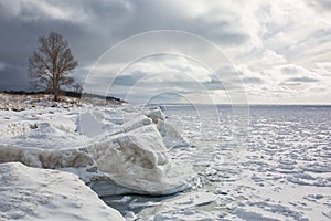 Lake Michigan, shoreline, winter, ice