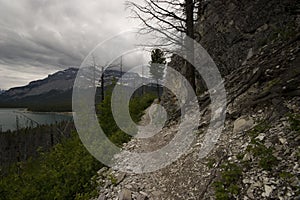 Lake Minnewanka Trail