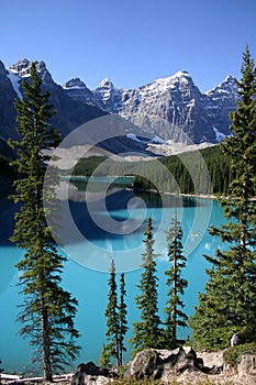 Lake Moraine Canoeing