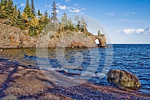 Lake superior shoreline, arch