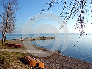 Lake Trasimeno, Italy photo