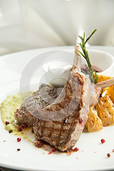 Lamb chops with onions and Mashed Potato