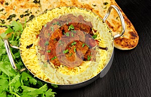 Lamb Rogan Josh Curry With Naan Bread