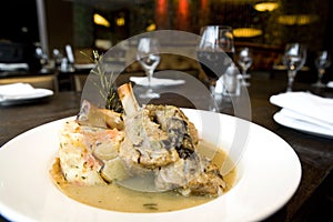 Lamb shanks with red wine