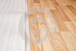 Laminate, the structure of wood, wooden boards and insulating substrate