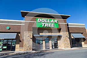 Dollar Tree Entrance