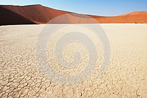 Land cracked - Deadvlei