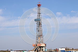 Land oil drilling rig gas extraction