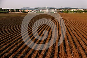 Land ridge vertical and horizontal