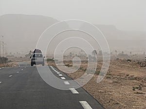 Landcruiser in desert, Tunisia