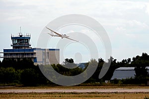 Landing of the MDM-1 Fox glider at the Zhukovsky airfield during the MAKS-2021 International Aviation and Space Salon