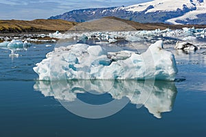 Landscape in Iceland / VatnajÃ¶kull Glacier / JÃ¶kulsÃ¡rlÃ³n