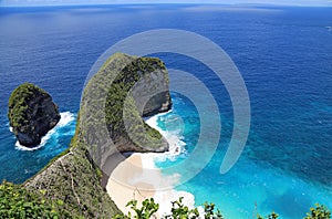 Landscape with Kelingking Beach photo