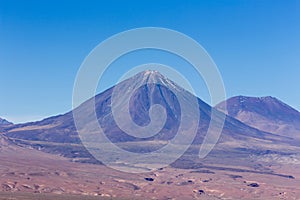 A landscape picture with Licancabur mountain