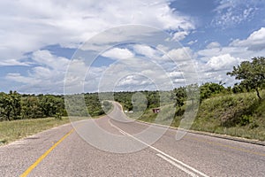 R40 road bending near Timbavati, South Africa