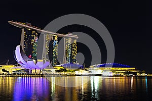 Landscape of Singapore Marina Bay hotel and art science museum