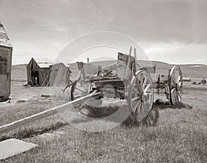 Bodie Goldmine with Cart photo