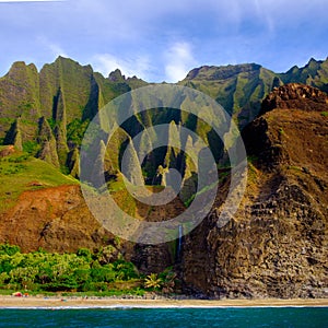 Landscape view of Na Pali cliffs and the beach, Kauai