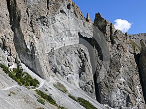 Landslide area, eroded rocks - way to Tilicho base camp, Nepal