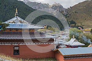 LANGMUSI, CHINA - SEP 25 2014: Kirti Gompa (Dacangnama Ge'erdisi