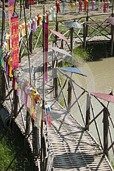 Lantern made of paper ; Lantern tradition handcraft