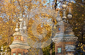 Lanterns at the entrance to the Mikhailovsky Garden.