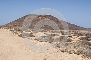 La Graciosa, 4x4, off road, desert, volcano, volcanic, landscape, dirt road, off road, exploring, Lanzarote, Canary Islands, Spain