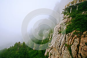 Laojun Mountain in Luoyang