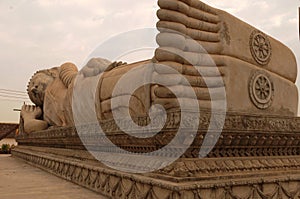 Laos: The Giant lying buddah statue in Vientiane