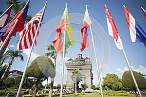 LAOS VIENTIANE PATUXAI ARCH