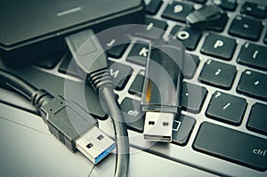 Laptop and usb