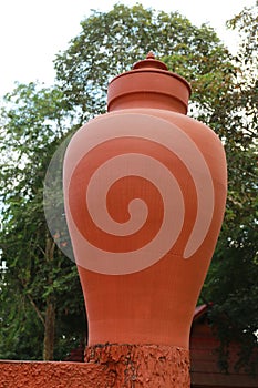 Larg pottery sculpture