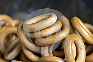 a large amount of traditional snacks round cracknel