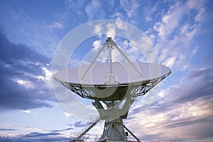 Large Array radio telescope dish