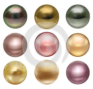 Large colored jewelry sea pearl with brilliance