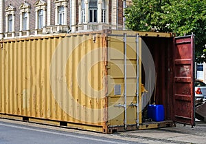 Large container for freight transportation