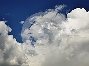 Large cumulus cloud big clouds